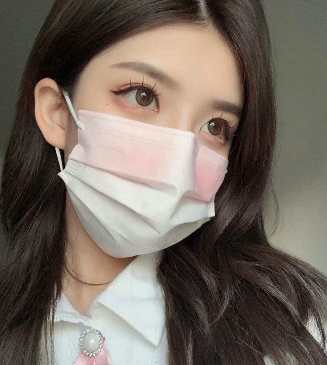 口罩小姐姐御萝双修,你更喜欢哪一个