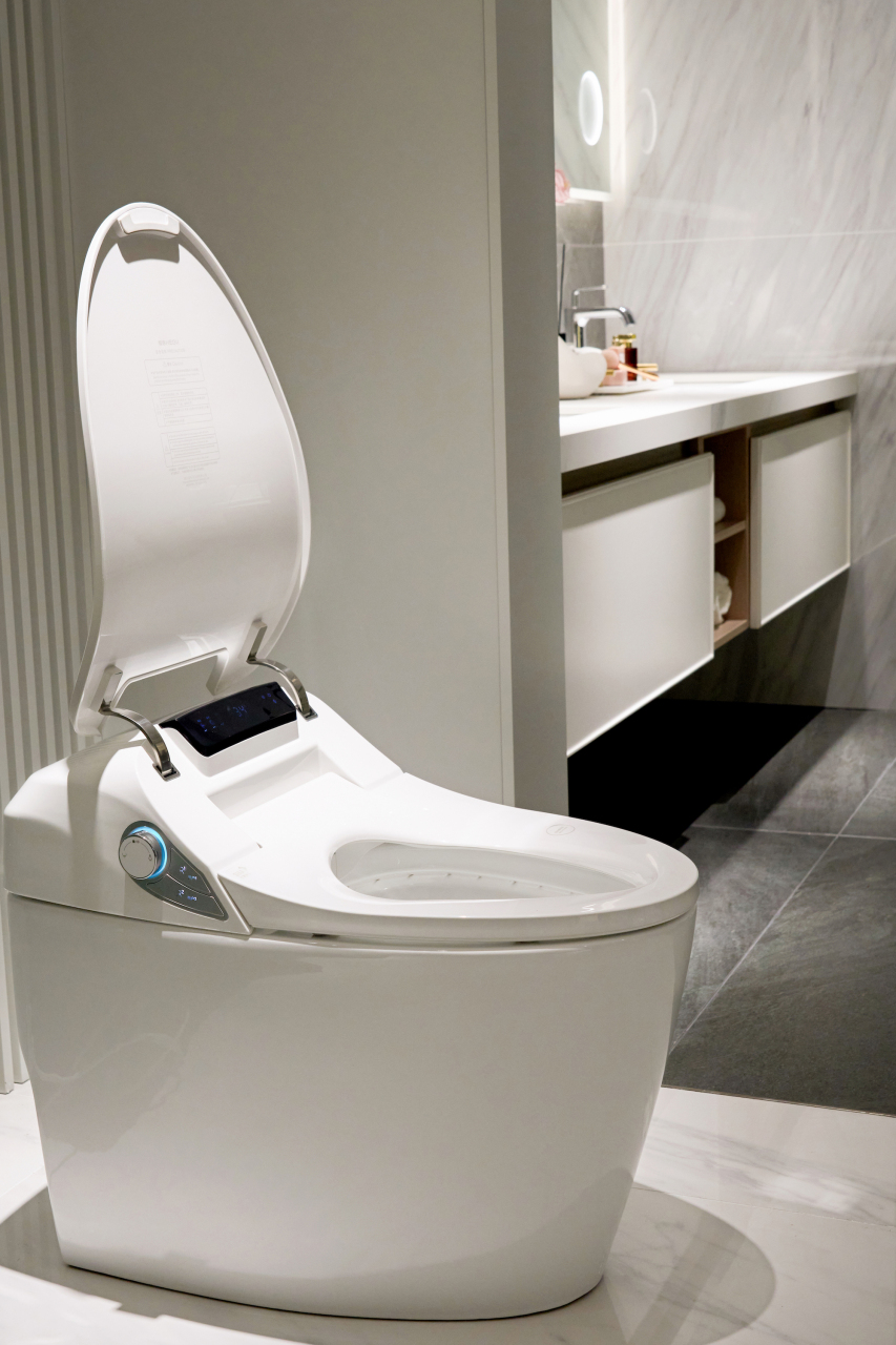 安装了恒洁智能马桶q9后,我们全家都爱不释手,这款马桶的优点实在太多