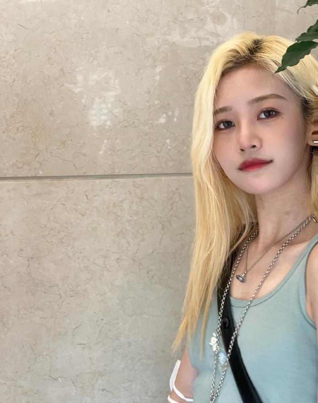 美女艺人snh48-张昕迷人美照欣赏,很美啊