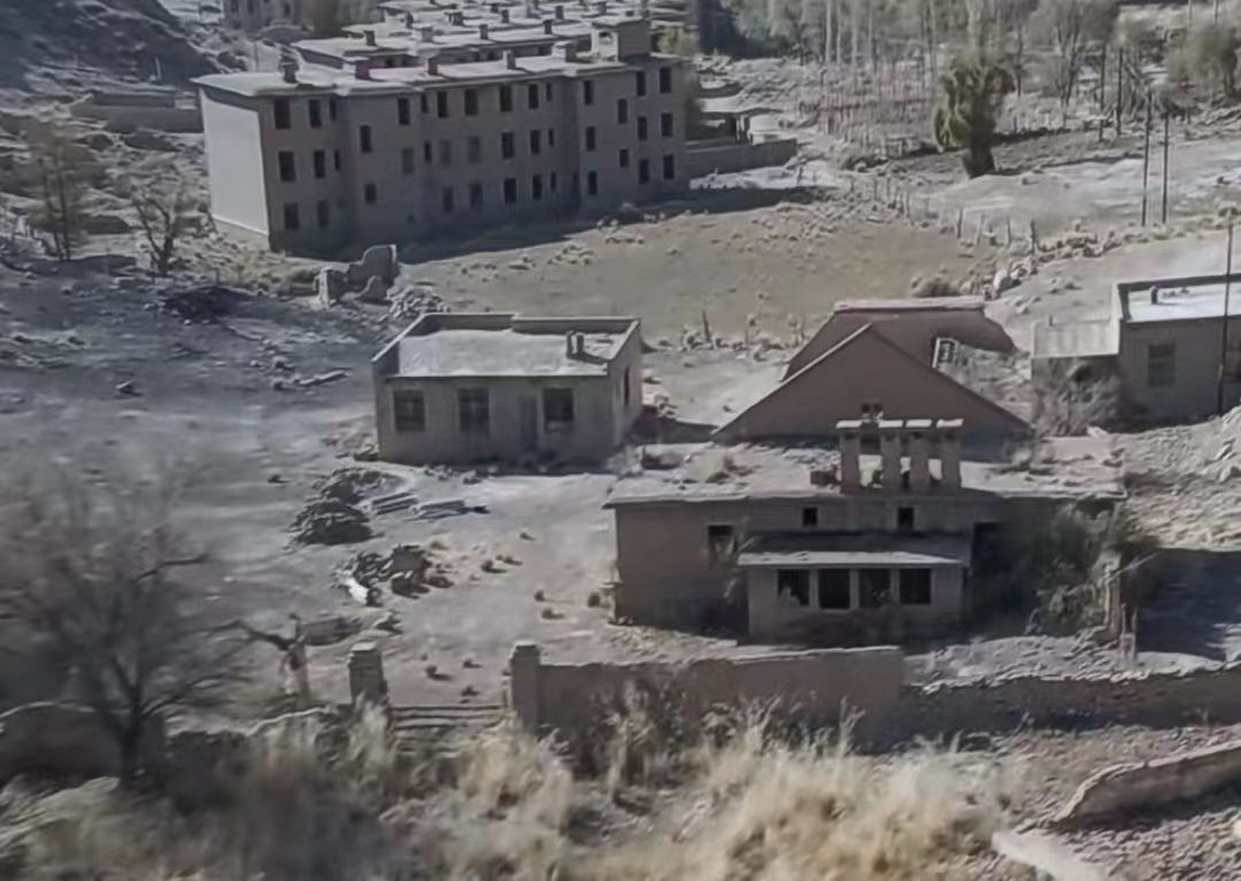 罗布泊里暗藏神秘基地 我们熟悉的童谣:马兰开花21竟然是暗号 28256.