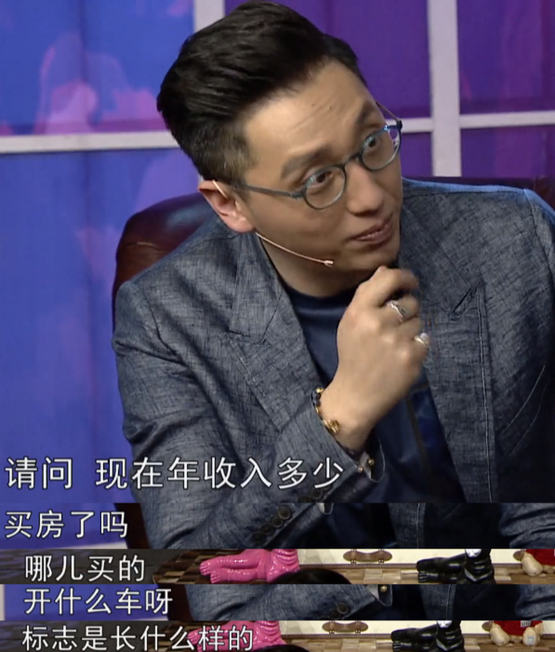 一次,主持人华少问张家辉:"听说你在香港只有一套房?我都有3套.