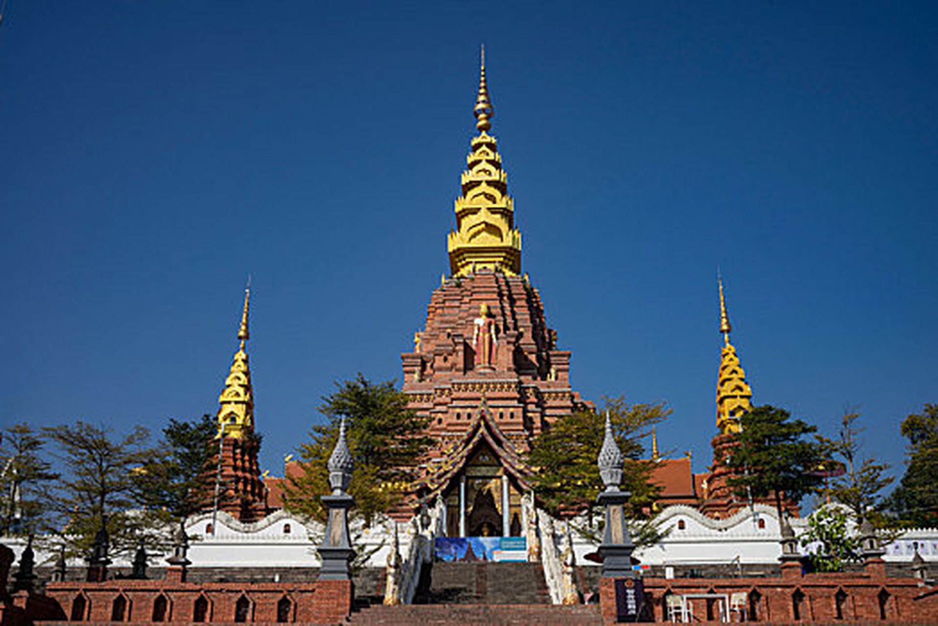 西双版纳十大著名寺庙:西双版纳般若寺,勐泐大佛寺,西双版纳总佛寺,勐