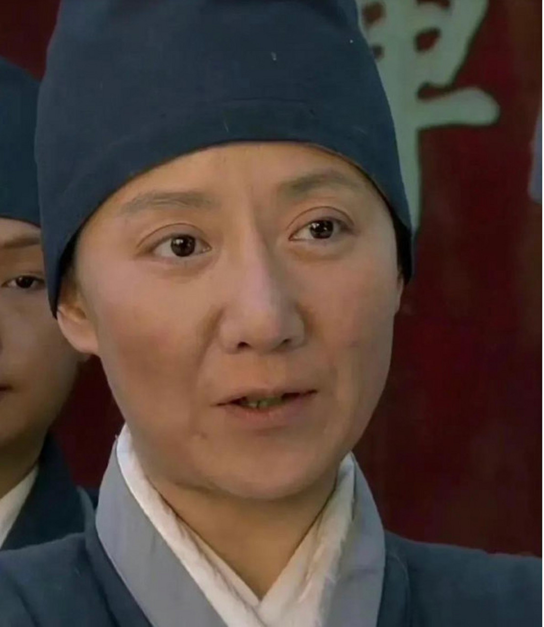 褪去尼姑服. 你能认出这居然是《甄嬛传》丽的静白师太吗?