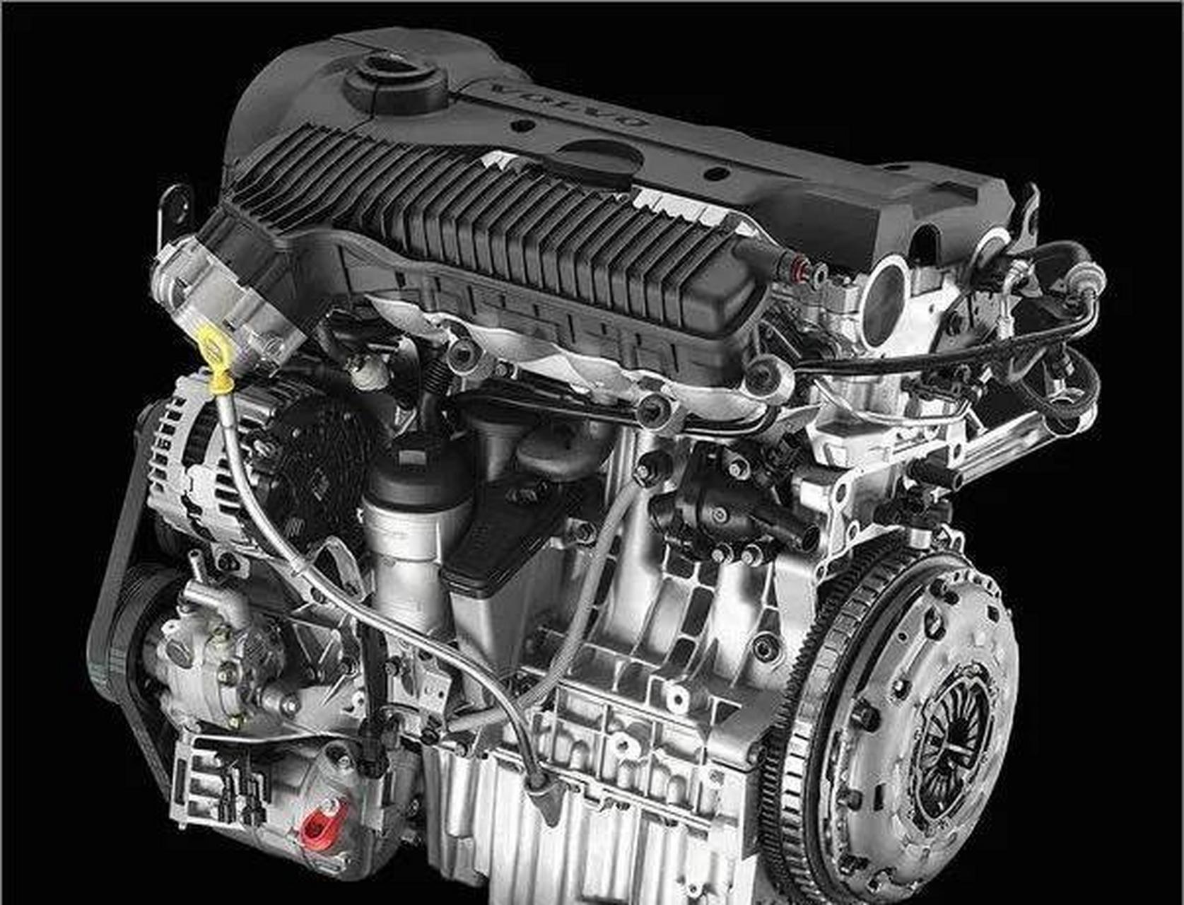 沃尔沃s80的六缸发动机已经服役了20年,但拆下来后状态非常给力,稍加