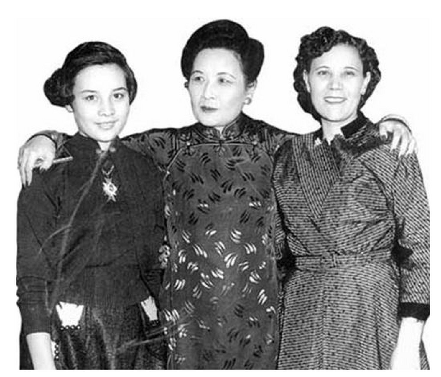 蒋孝章,出生于1938年的苏联,是蒋经国和蒋方良唯一的女儿.