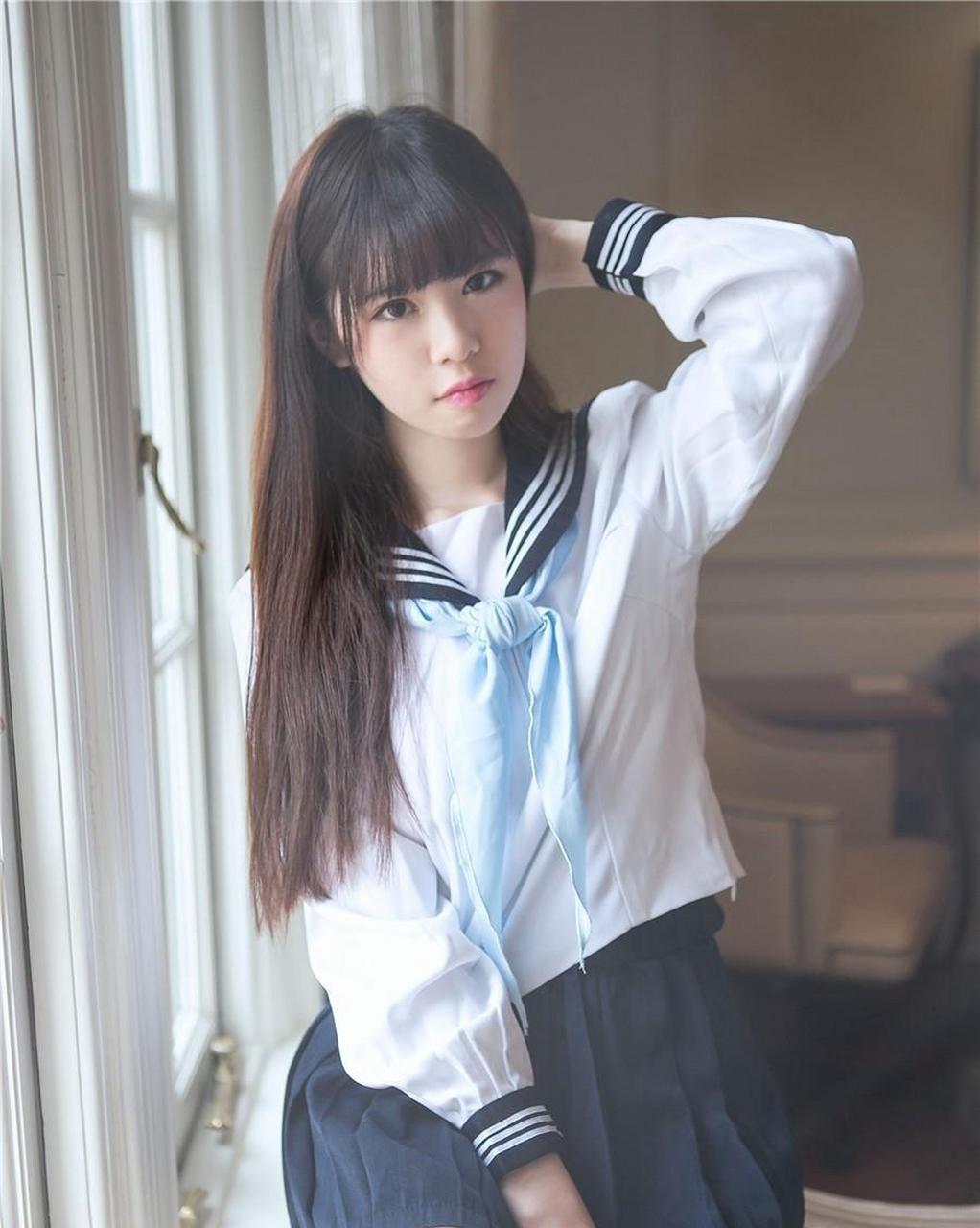 漂亮的jk制服美少女,你喜欢吗?