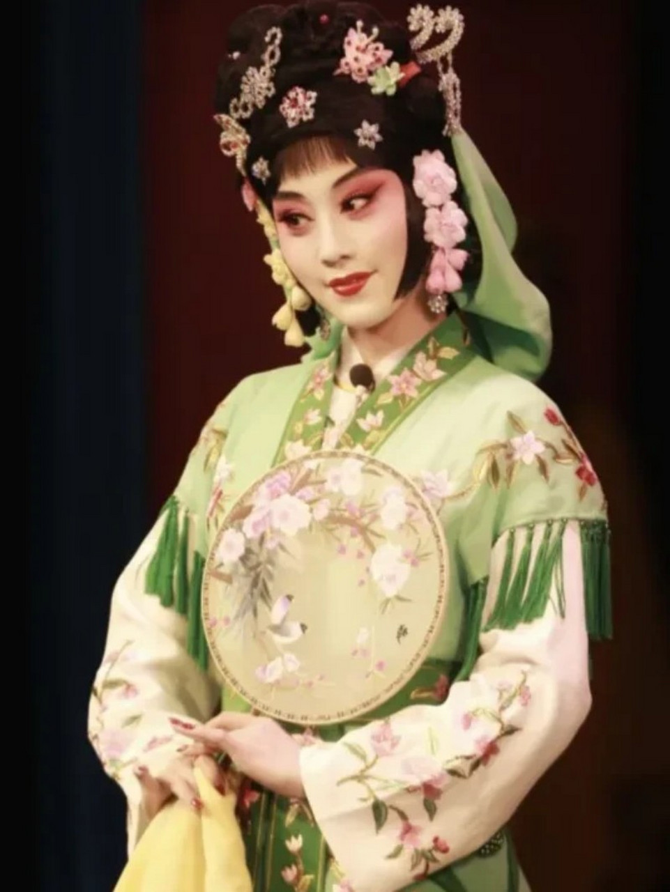 百度动态#王梦婷,内地年轻女京剧演员,现在在北京市京剧院梅兰芳京剧