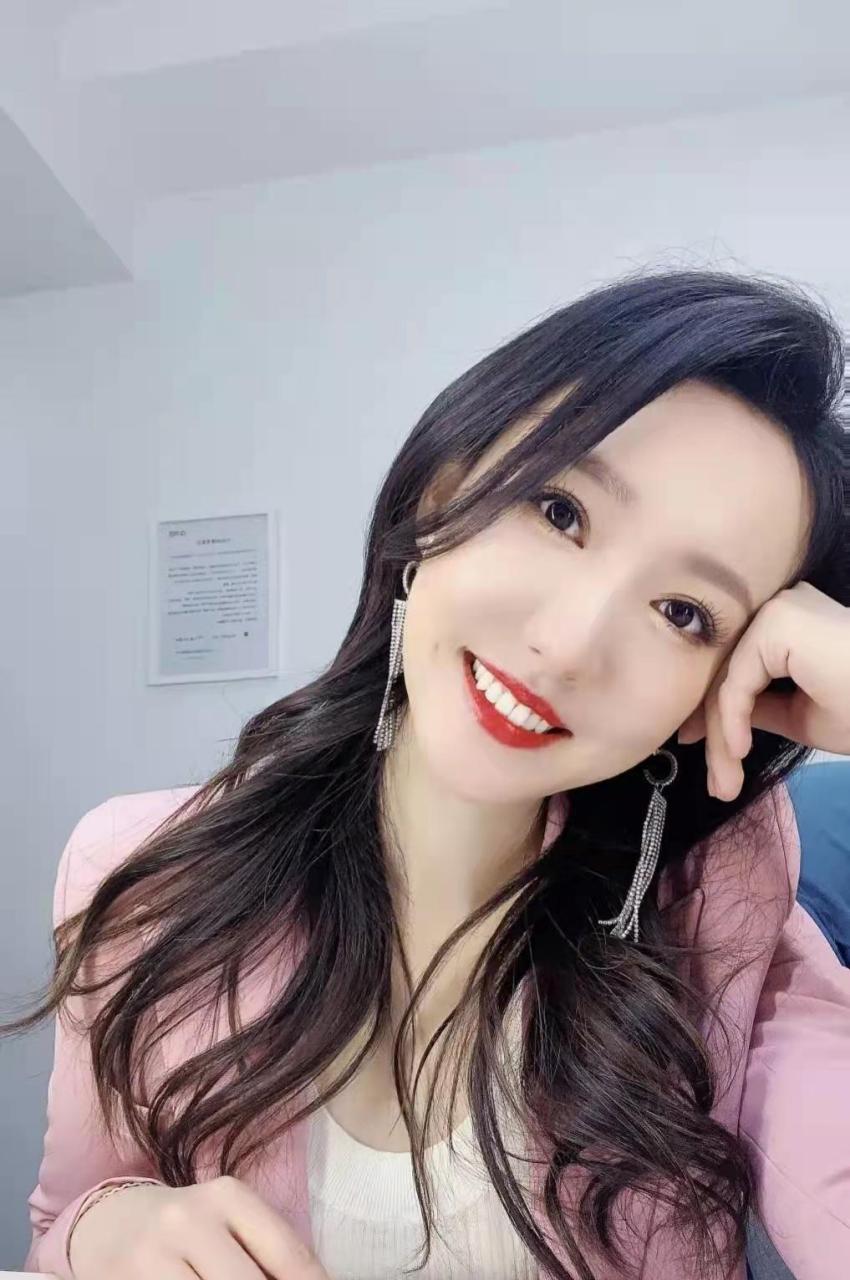山西广播电视台山西卫视美女主持人张靓婧icon