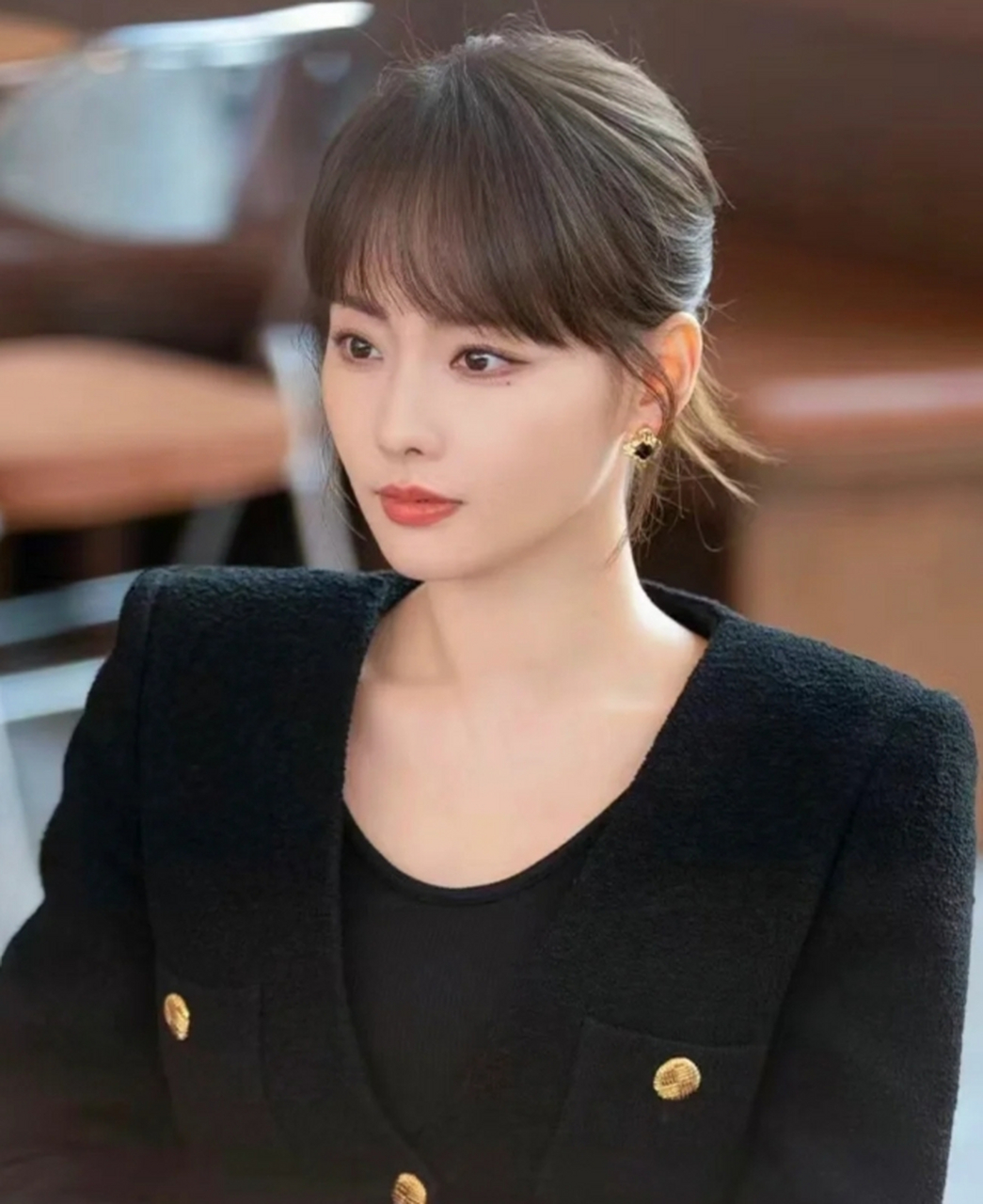 张嘉倪的狐狸眼与狗狗眼:眼神魅力的秘密 张嘉倪的狐狸眼真的太有魅力