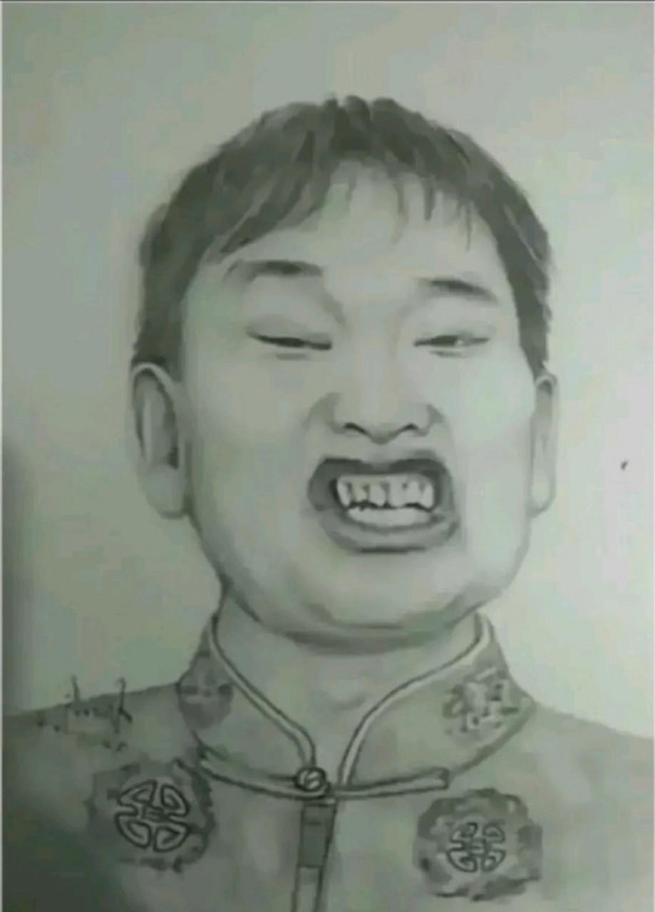 记者对朱之文的唱歌风格感到困惑,问他为什么唱歌的时候嘴会变得四四