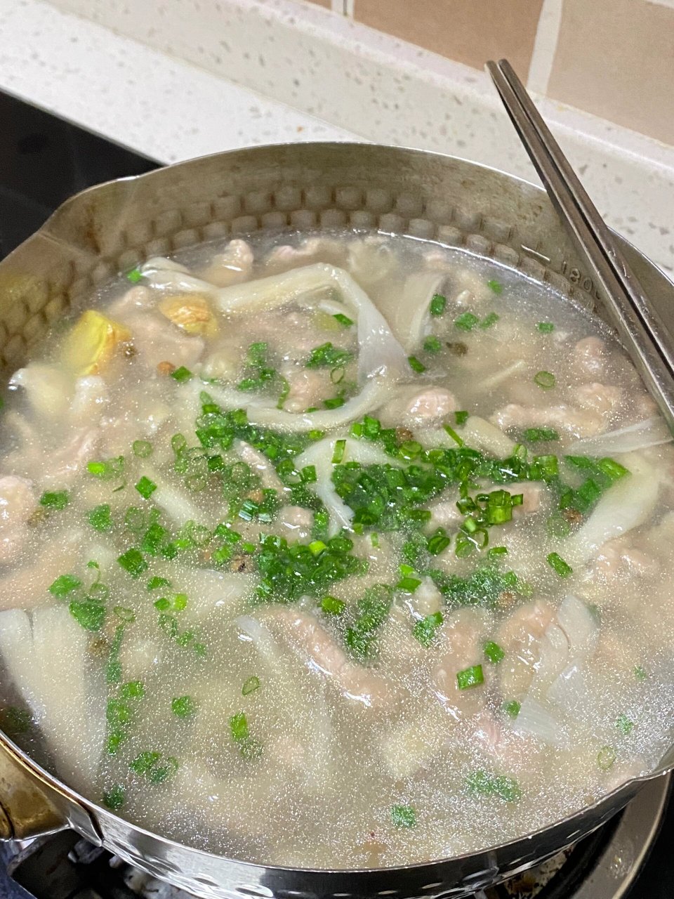 平菇滑肉汤图片