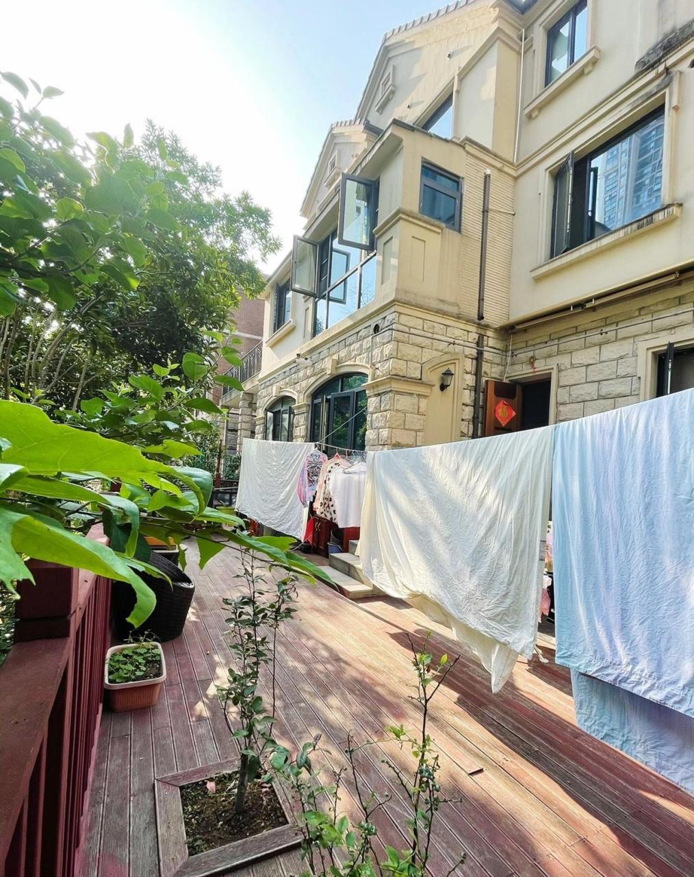 [饺子]朋友都说这院子用来晒被子可惜了 [饺子]市中心别墅[饺子]的