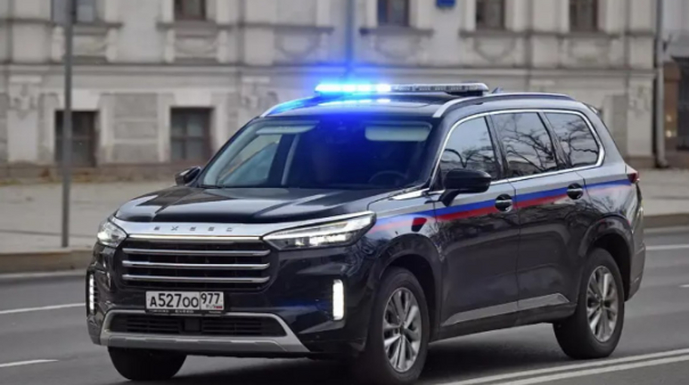 红旗轿车,坦克500正在成为俄罗斯高级官员的工作座驾 俄罗斯《生意人