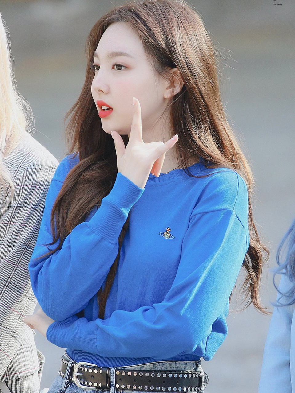 甜美兔牙林娜琏私服穿搭 林娜琏真的是可爱死了 请问是吃可爱多长大的