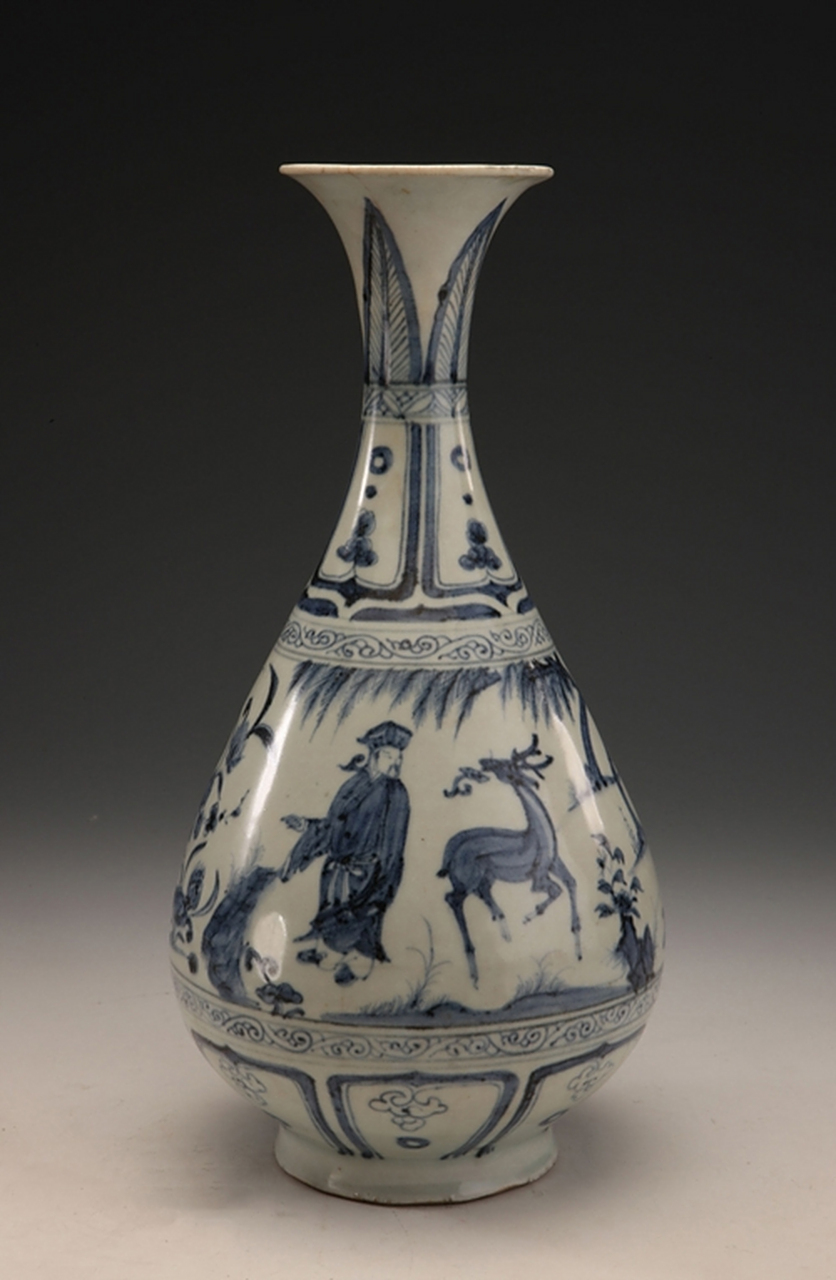 1.明潮州窑白釉观音立像 2.清光绪广彩方罐形双耳花插 3.