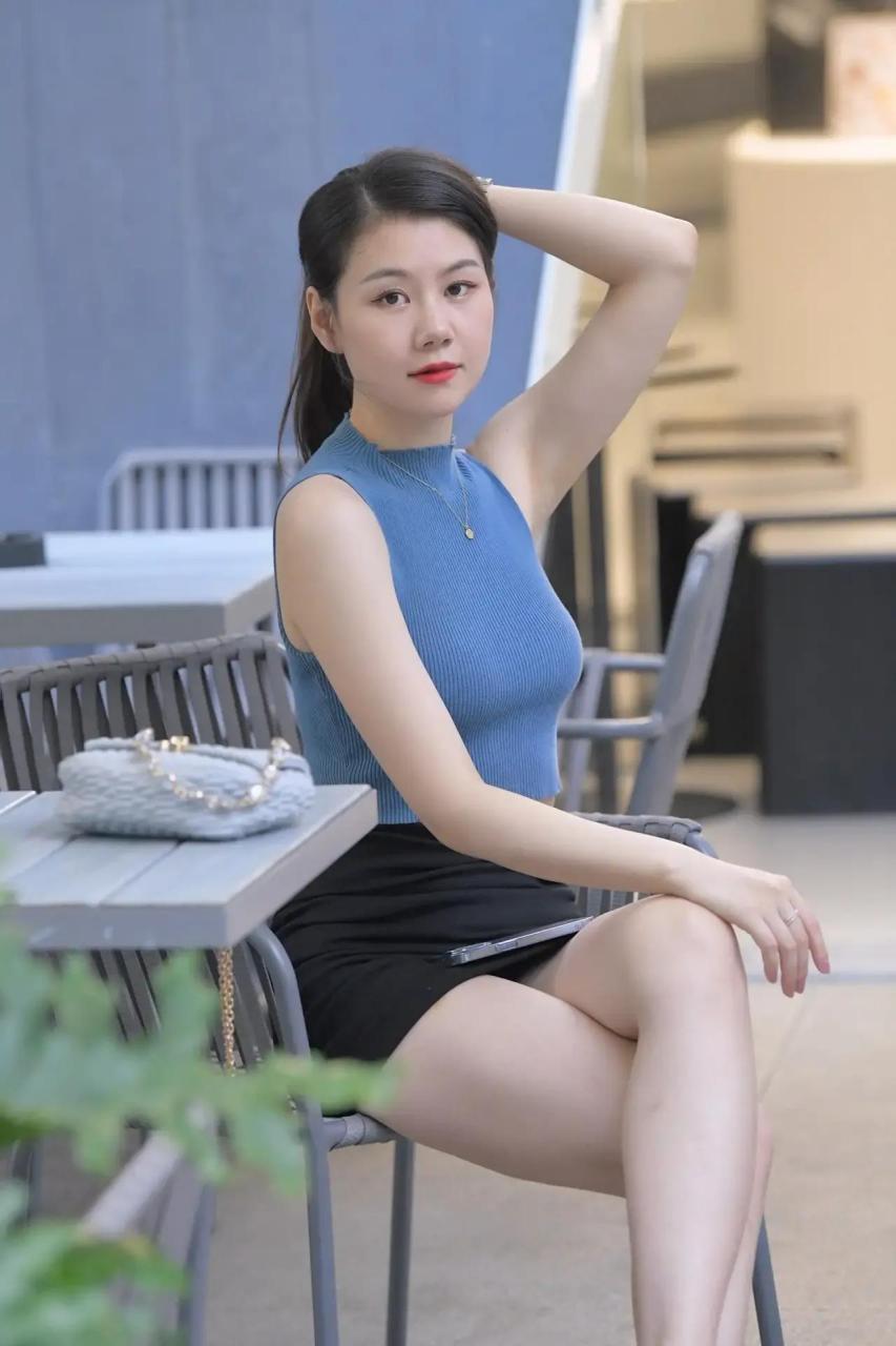 武汉街拍美妇系列,是你喜欢的搭配类型吗?