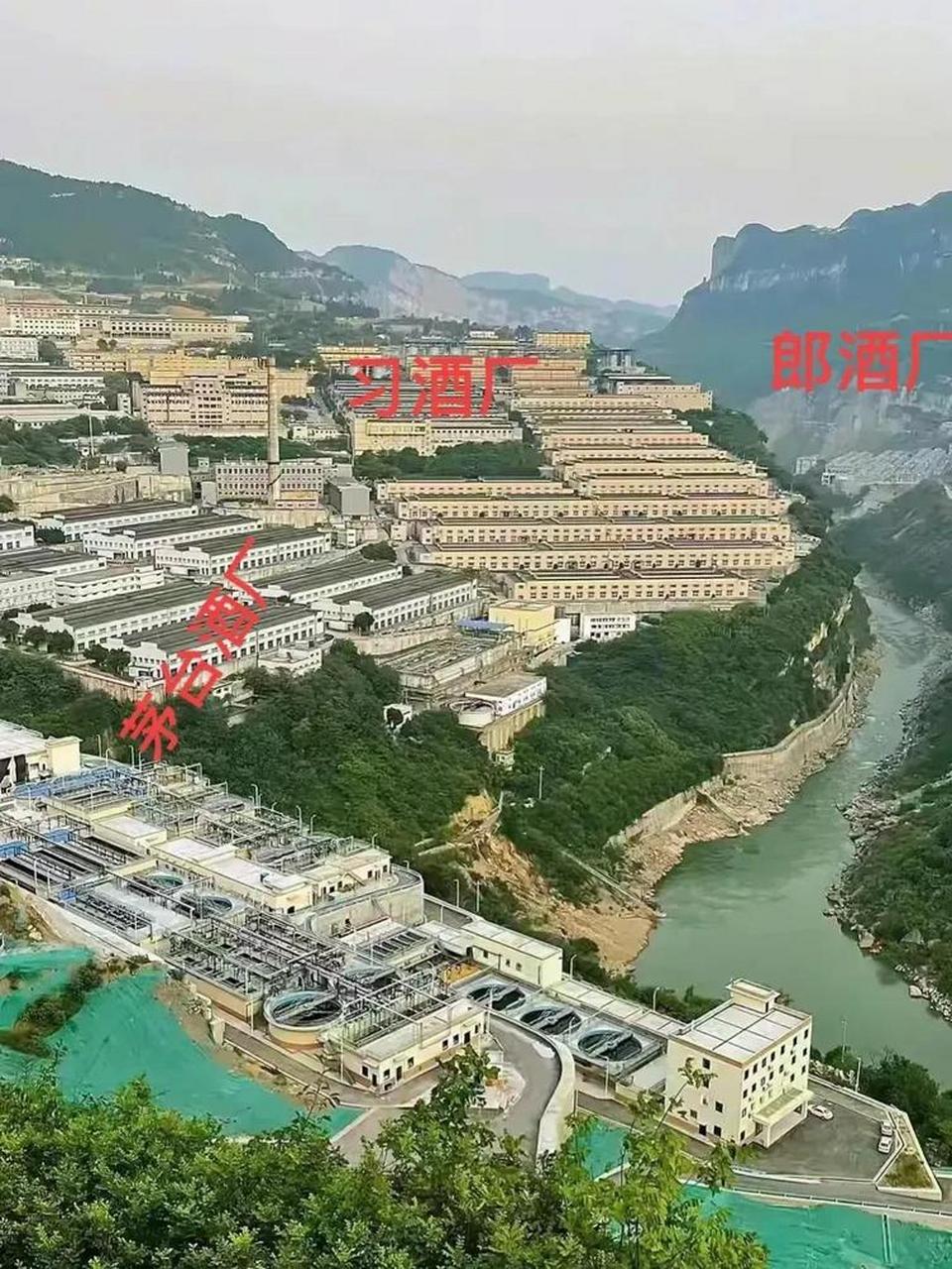 一条赤水河养活茅台镇三大酒厂!