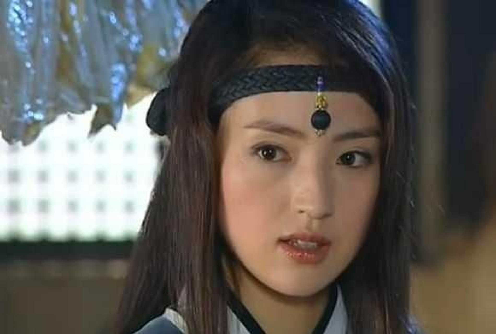 今天小编要给大家带来90后的经典回忆杀《雪花女神龙》.