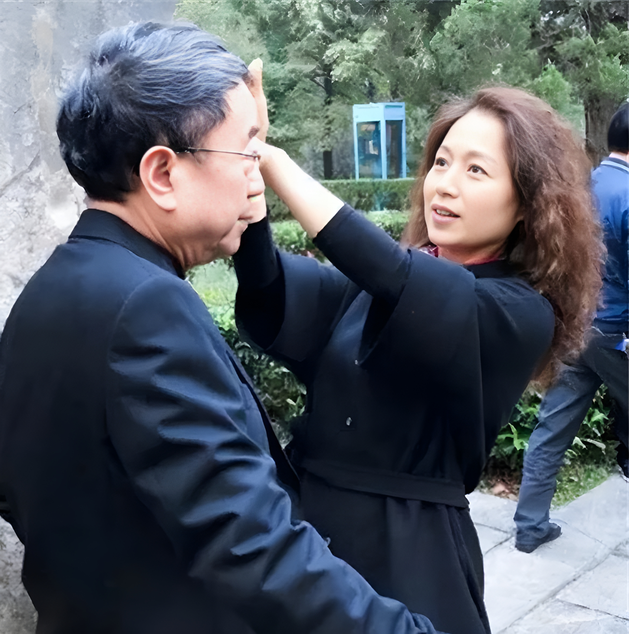 当年,余秋雨娶了比自己小16岁的"黄梅戏女神"马兰,为她抛弃了妻子李红