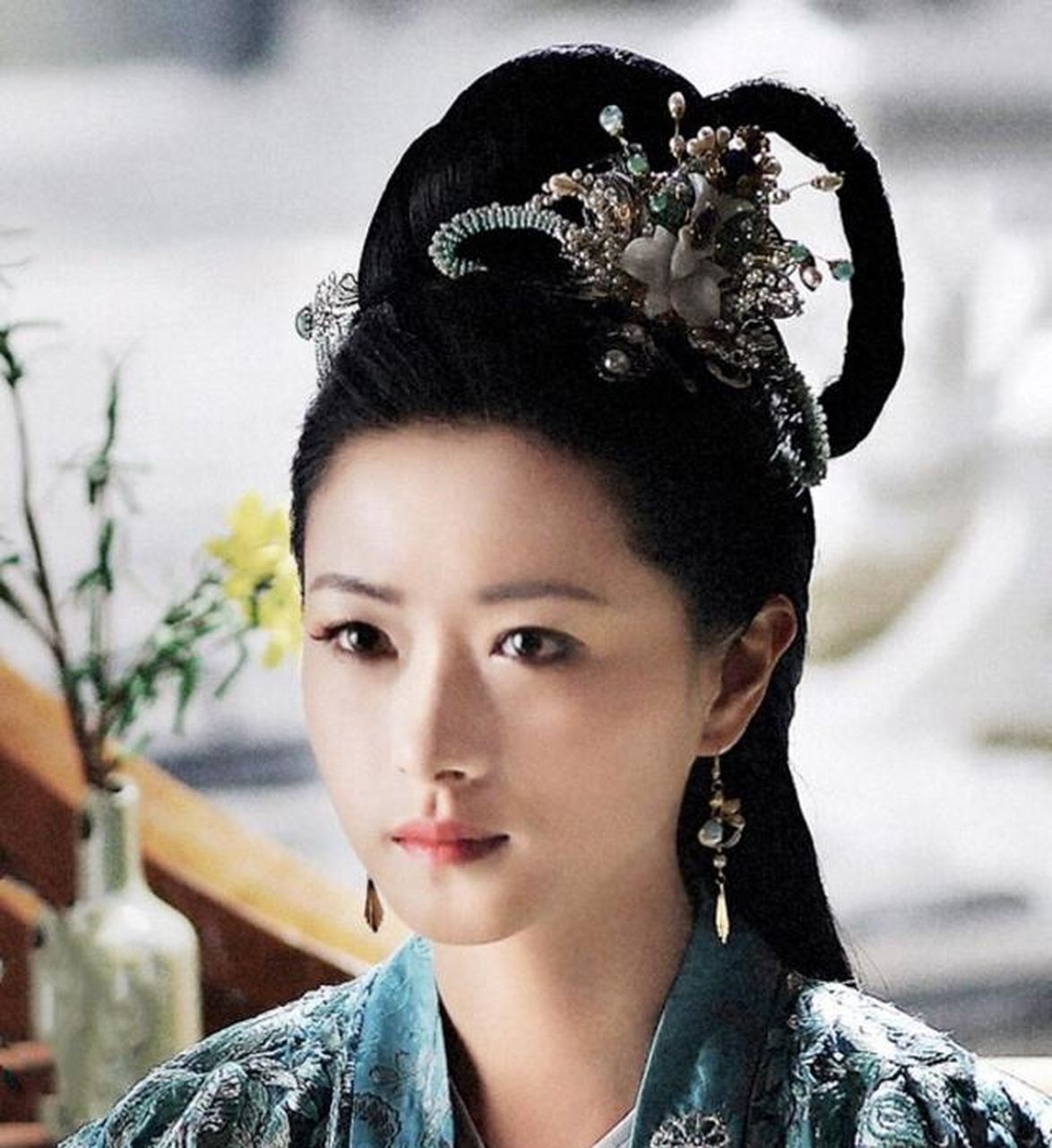 盘点万茜超美的古装造型图片,巾帼女将军独孤靖瑶,坚强冷静伏寿[钟]