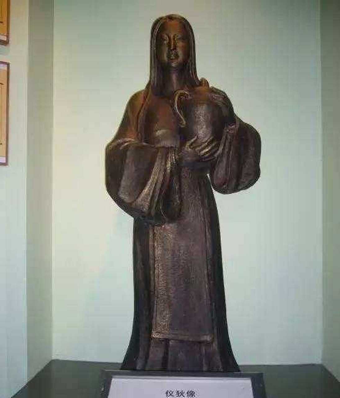 酒的起源之仪狄造酒说:相传夏禹时期的仪狄发明了酿酒.