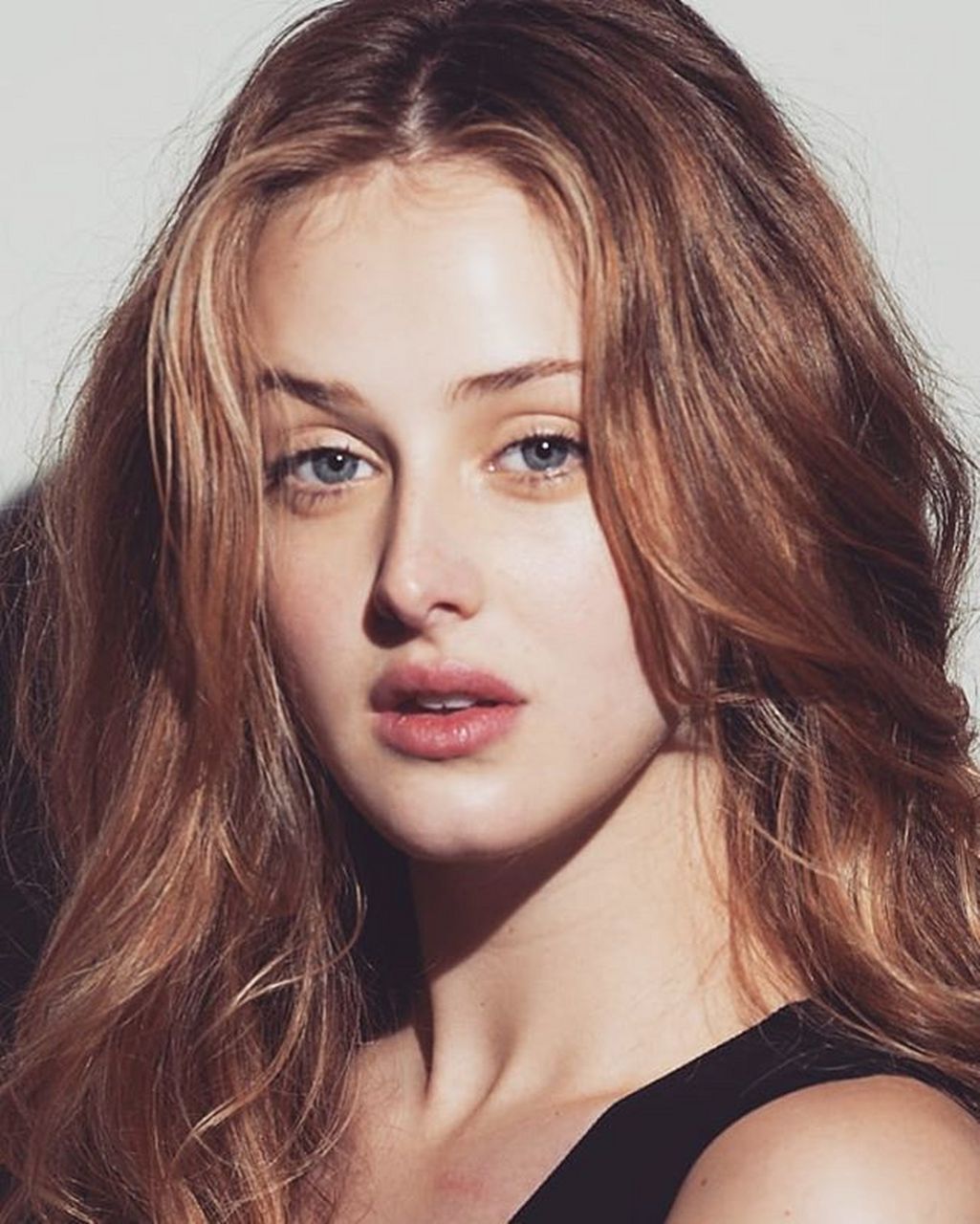 2022年度,全球百大美女排行榜 75. anna van patten.  一个美女.