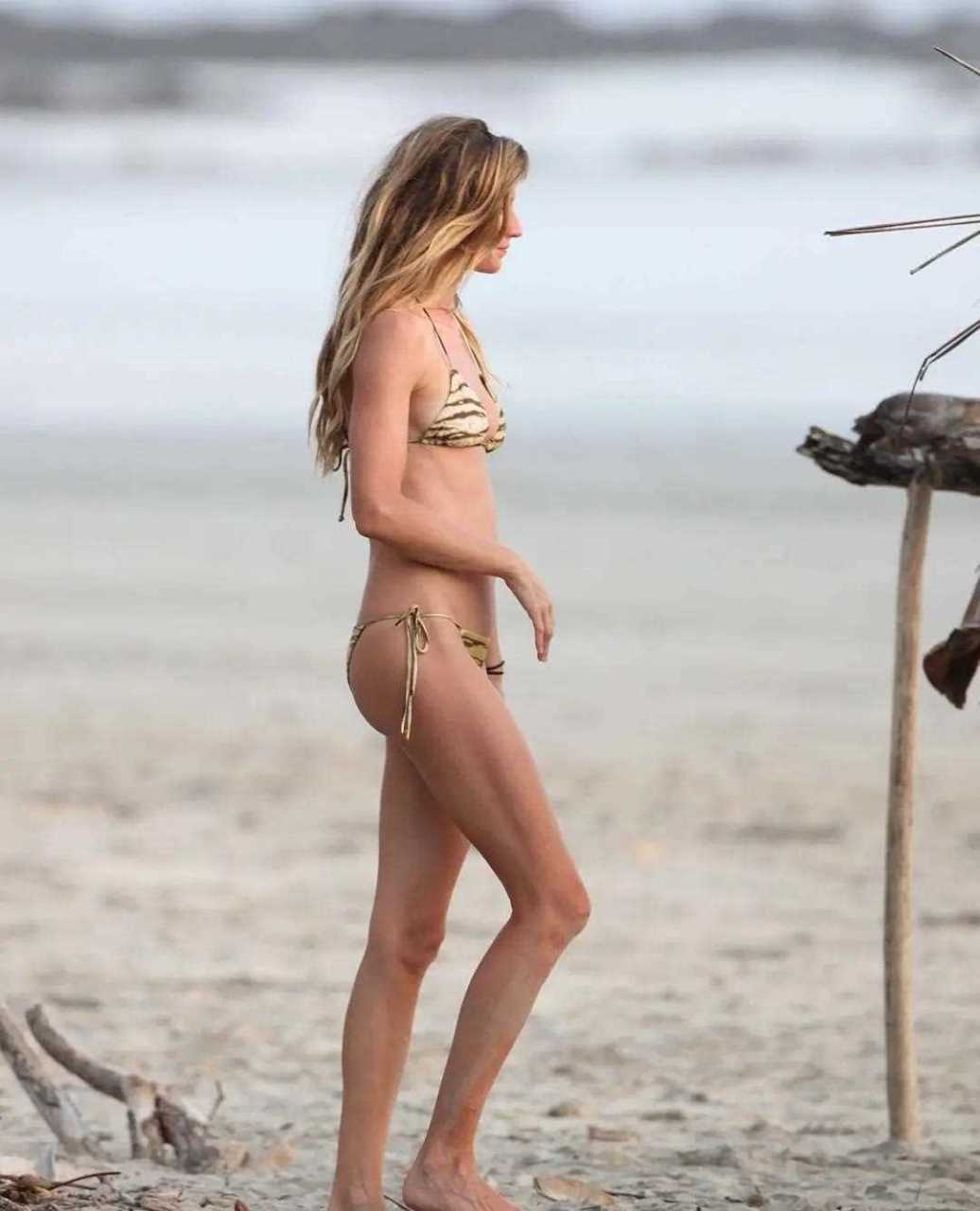 巴西著名超模吉赛尔·邦辰的度假美图