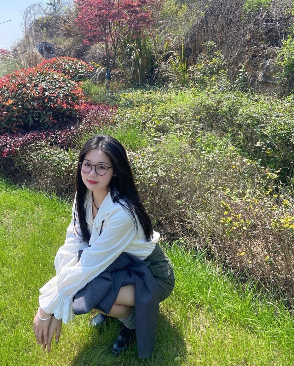 女神:echo0621_  姓名 :一 一  兴趣爱好:吃喝 拍照 追剧  自己喜欢的