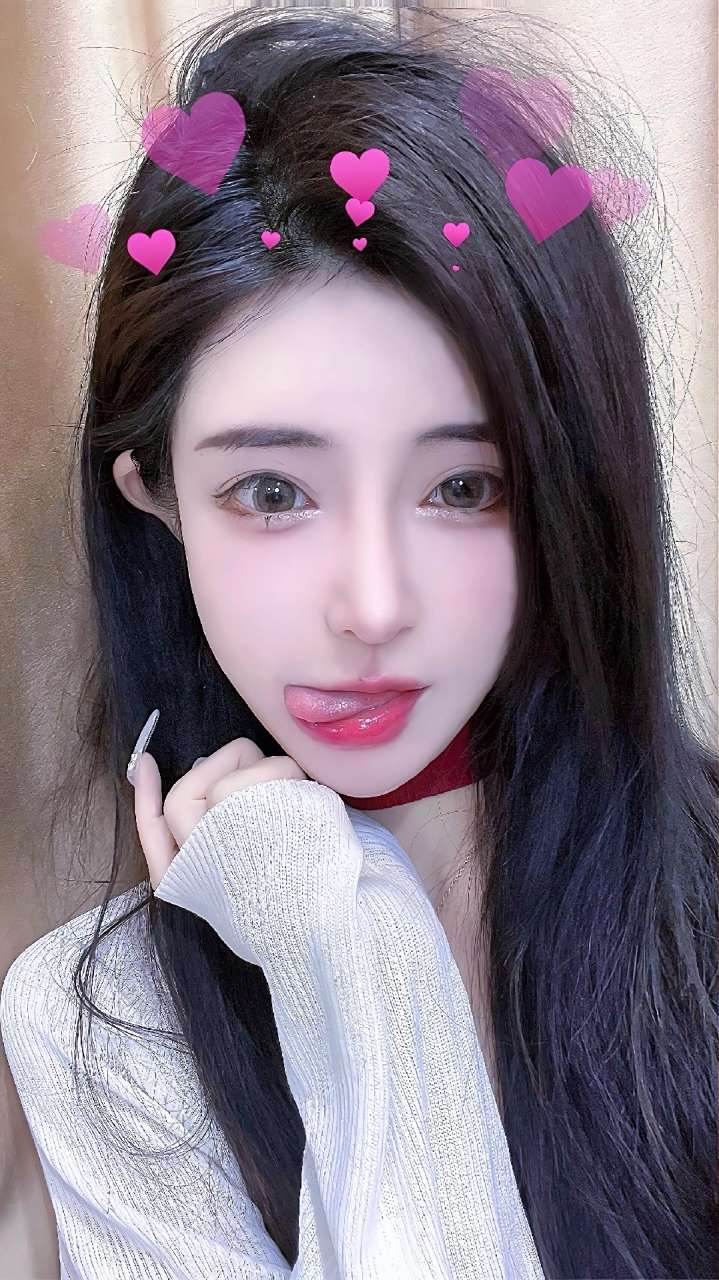 最受不了吐舌头的调皮女孩,你怎么能这么可爱呢?