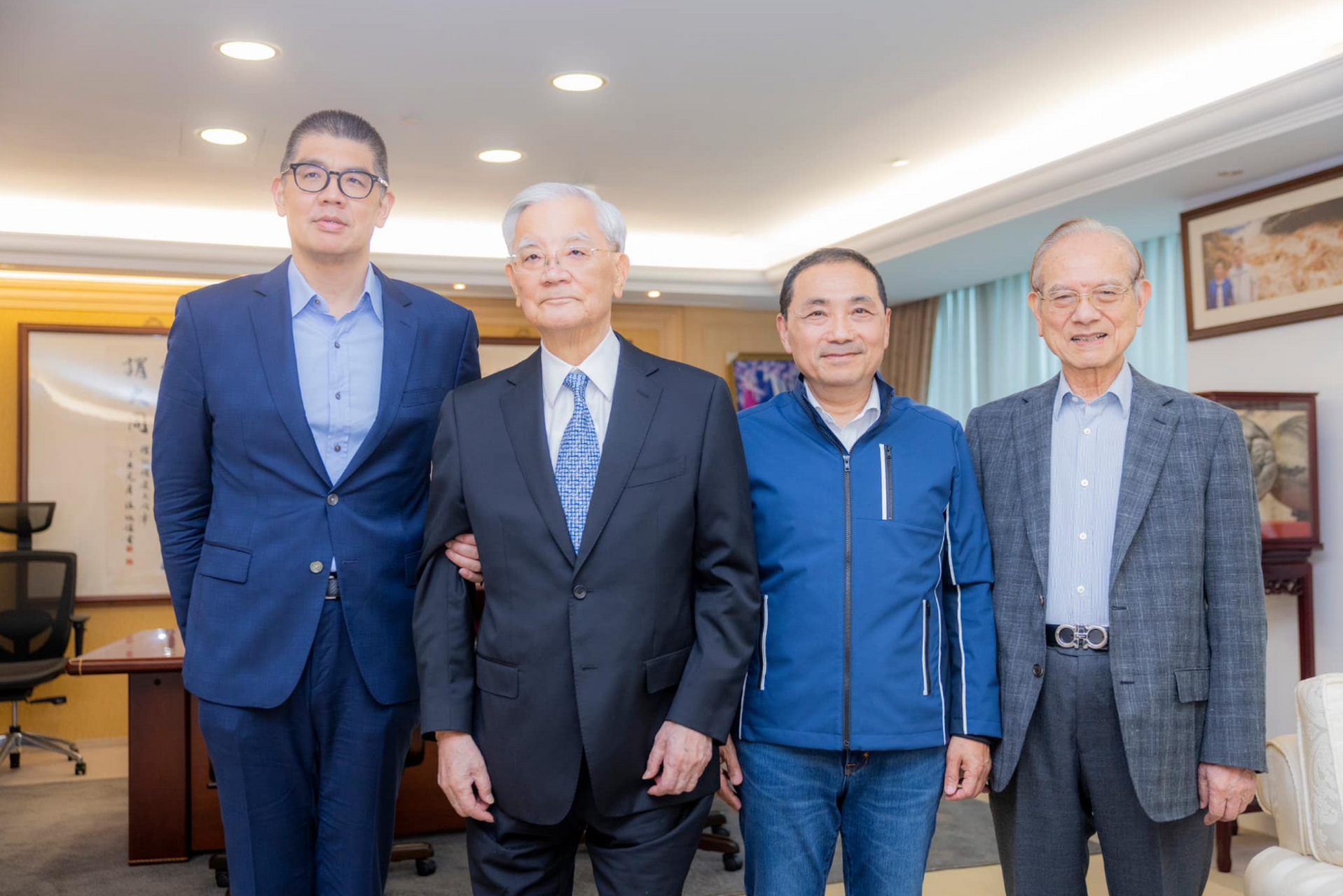 侯友宜拜会连战.