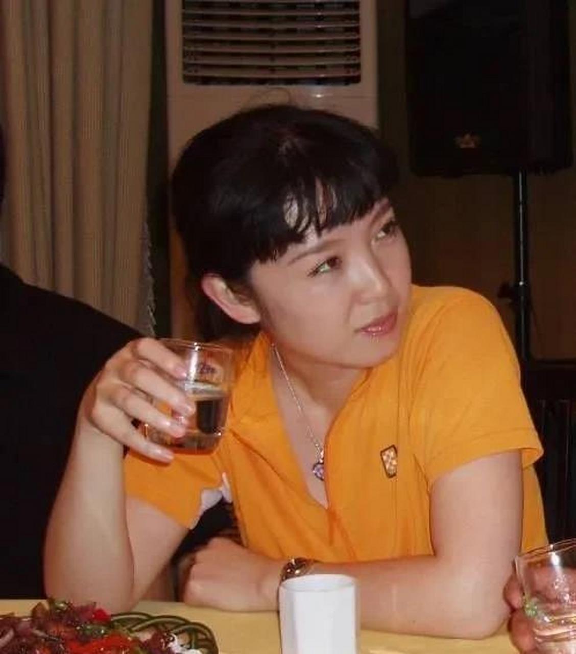 出生于黑龙江省鹤岗市的叶文,毕业于黑龙江大学,历史系,在2005年她