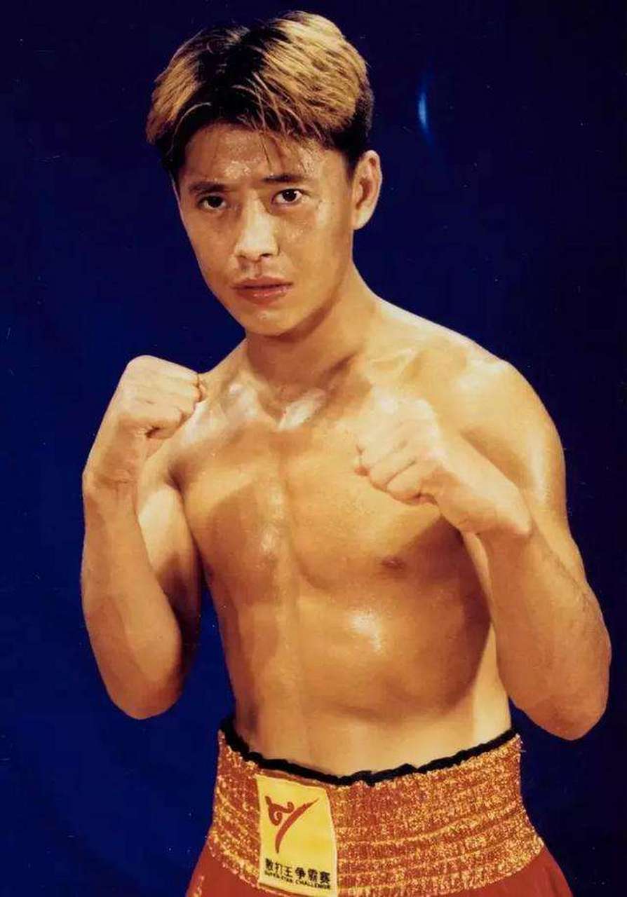 为什么格日乐图一张旧照片晒出,引起大家对他的怀念?