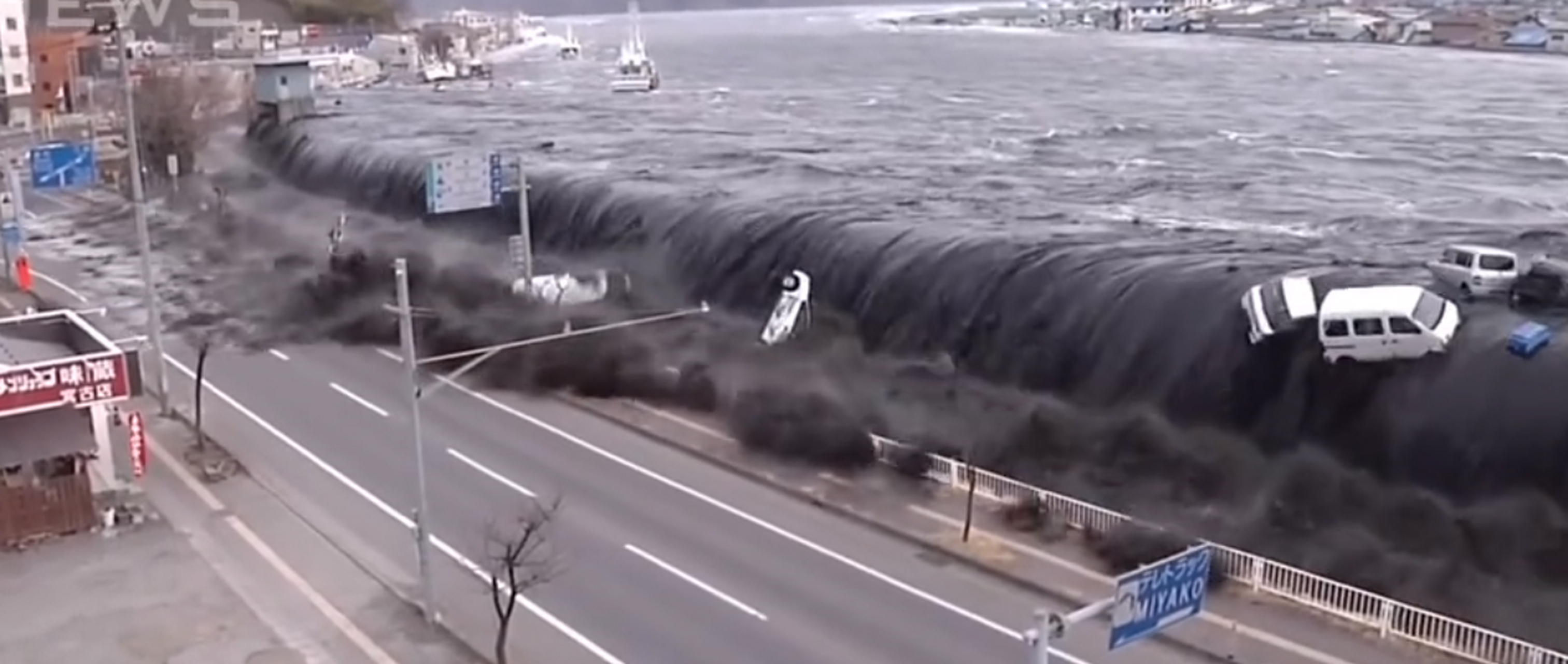韩国发生海啸图片