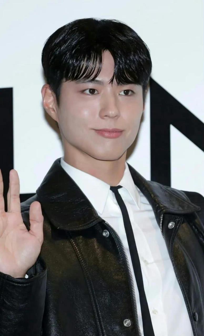 朴宝剑胖了#好丑好油腻 脸上刷了有两斤粉吧