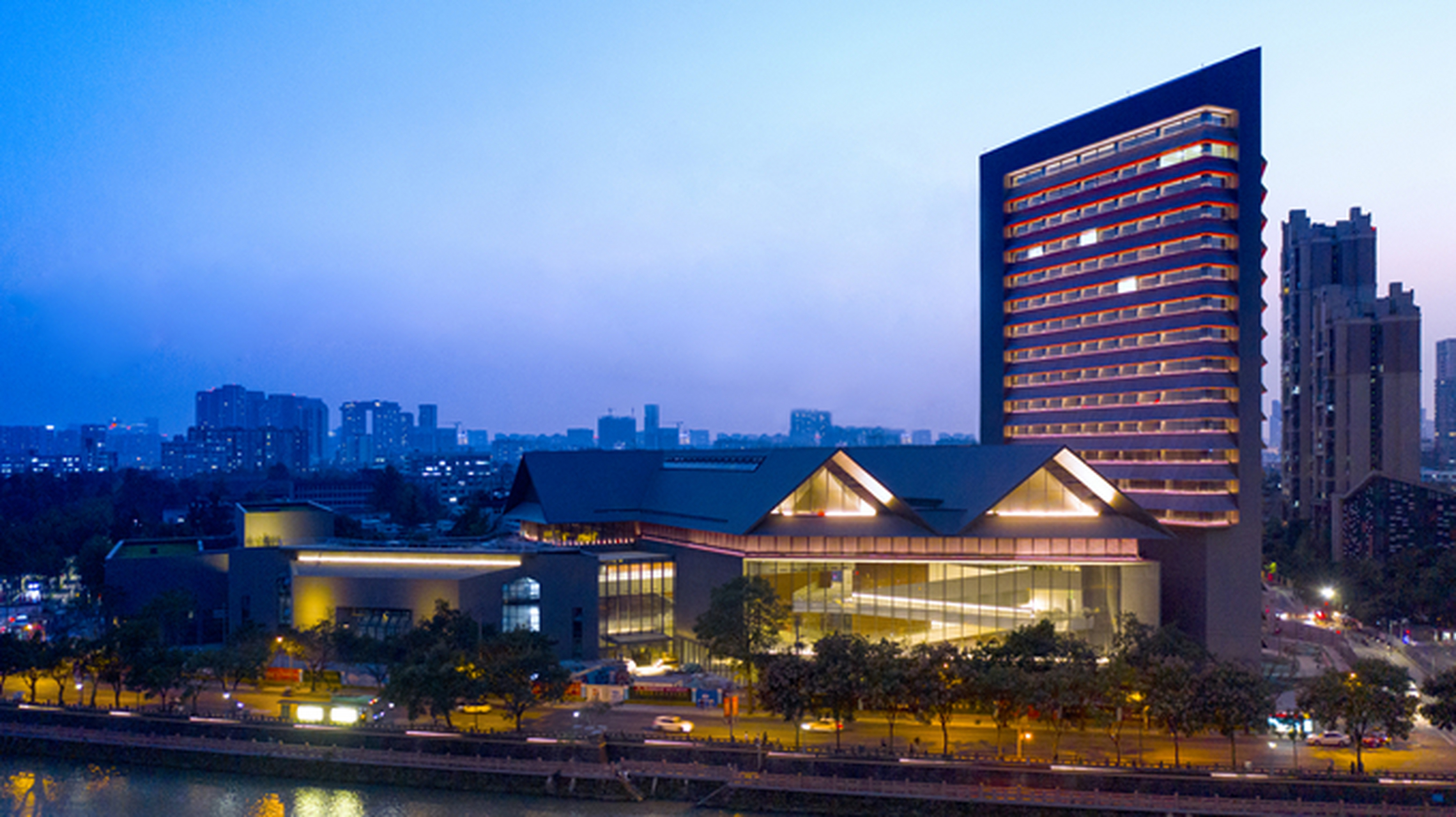 仪式,据悉,四川大学博物馆群项目位于四川大学望江校区东门望江路29号