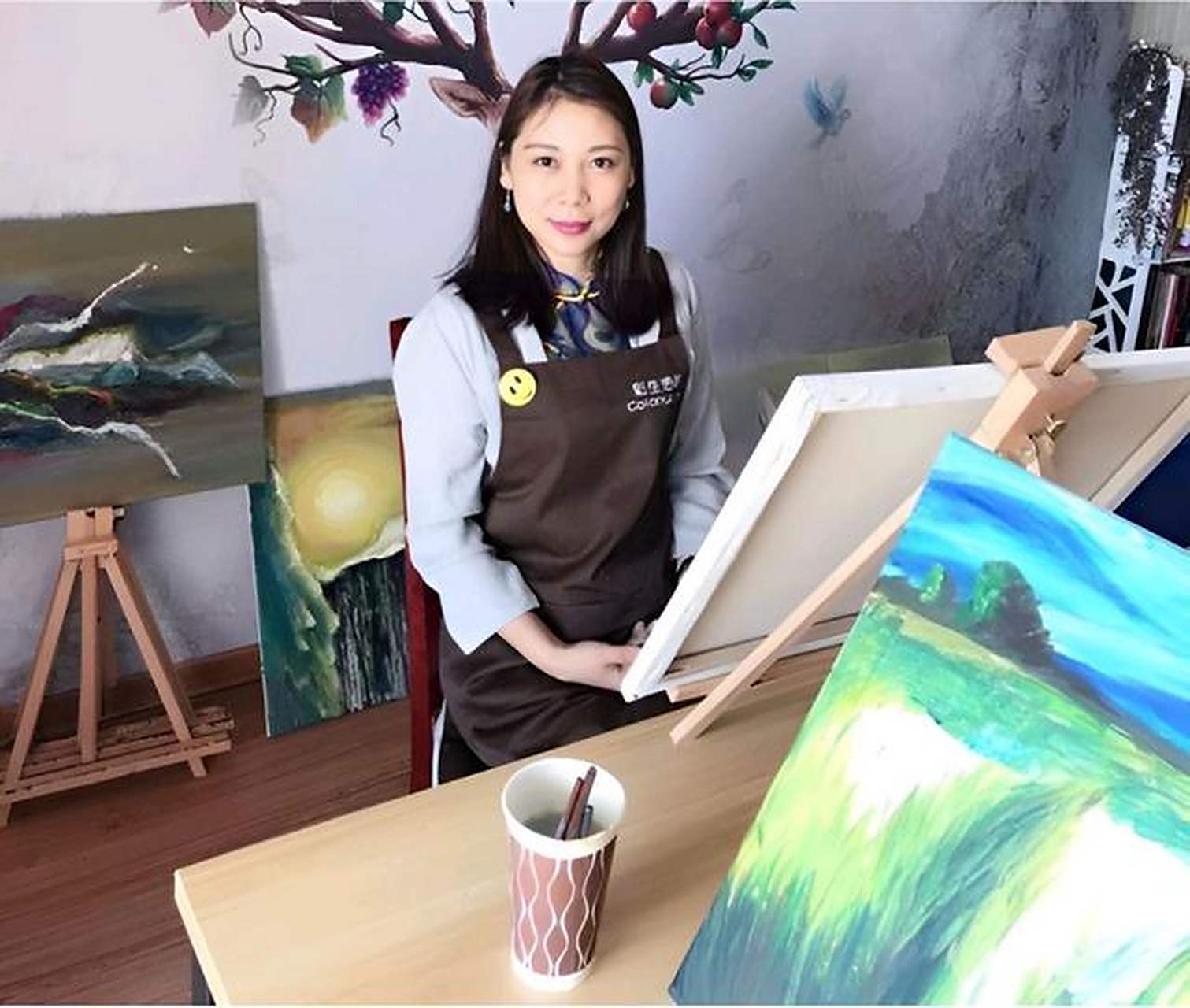 2017年,化名为"雪莉"的劳荣枝,在厦门真爱酒吧的留影,画面中的她一身