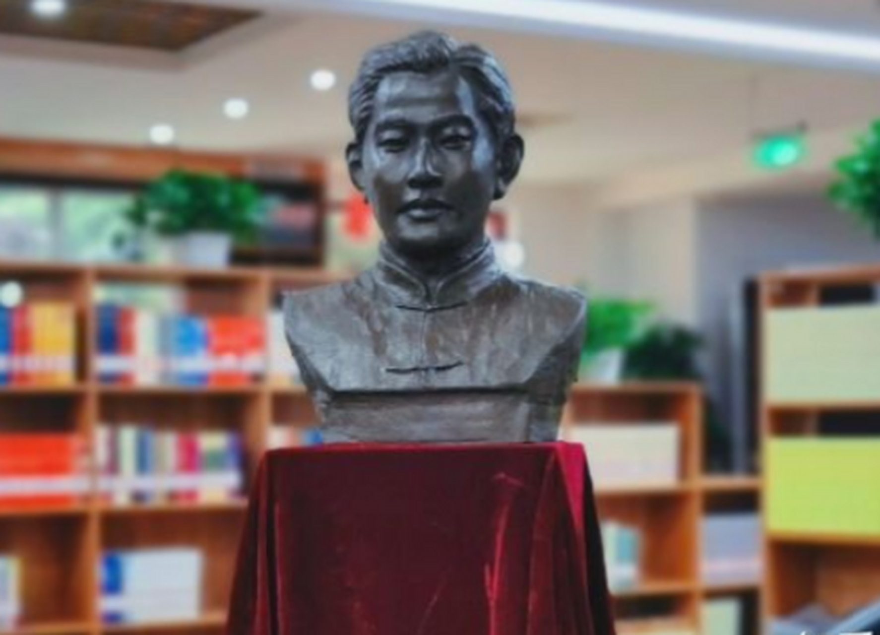 1959年刘光典牺牲,儿子50年后才找到父亲:60岁儿子陪伴20岁父亲!