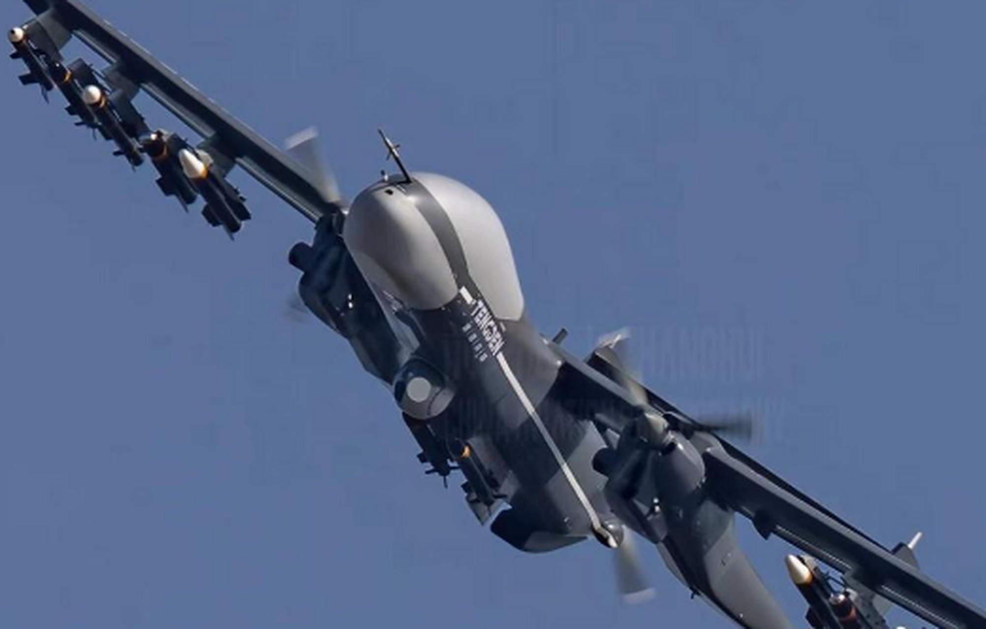 绕飞台岛一周,赖清德:两岸兄弟之邦 tb001察打一体无人机是解放军战斗