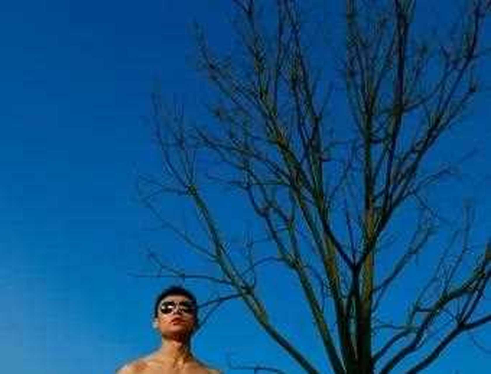 付利智,身高182cm,体重70kg,职业是梁子国际健身中心总经理兼私教部