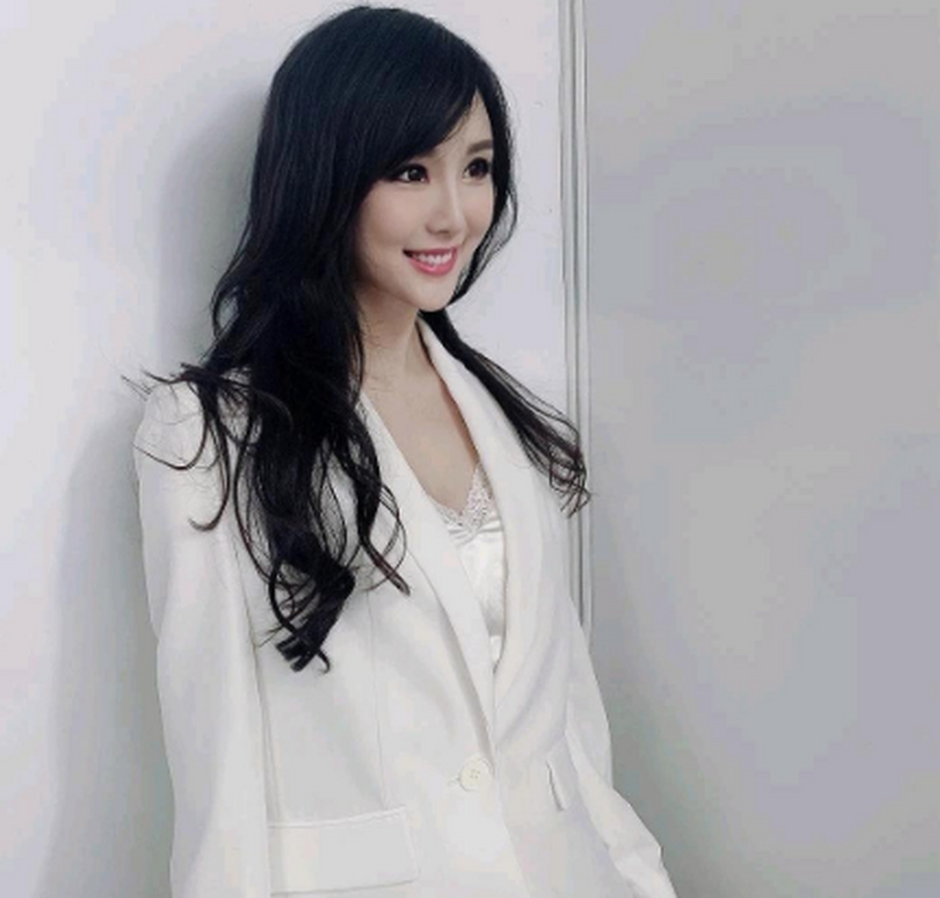 香港演员陈静,性感又可爱