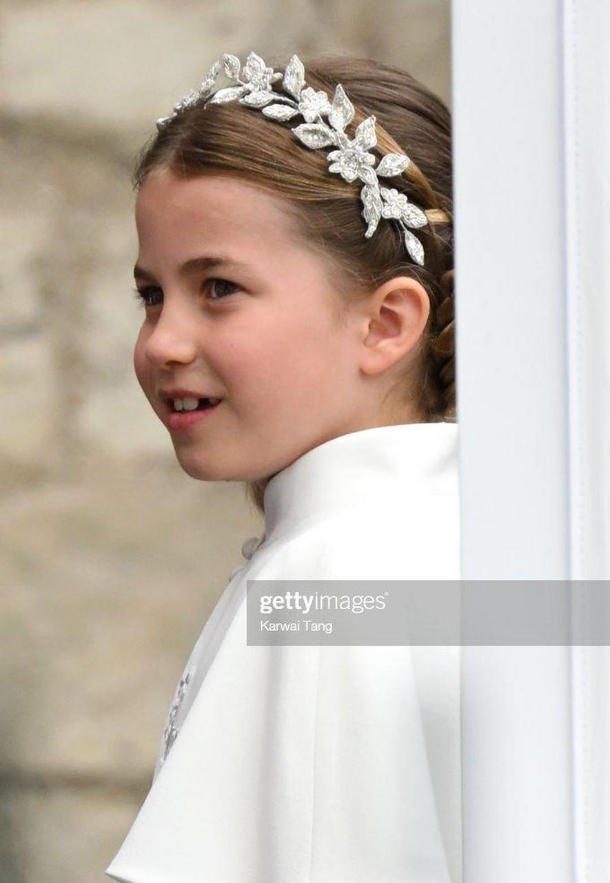 英国皇室公主夏洛特图片