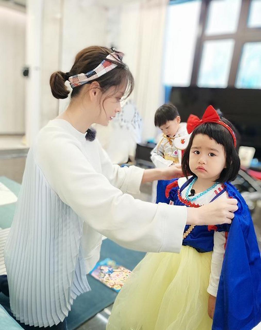 《妈超3》双子cp撒糖 邓莎成"最搞笑"毒王后