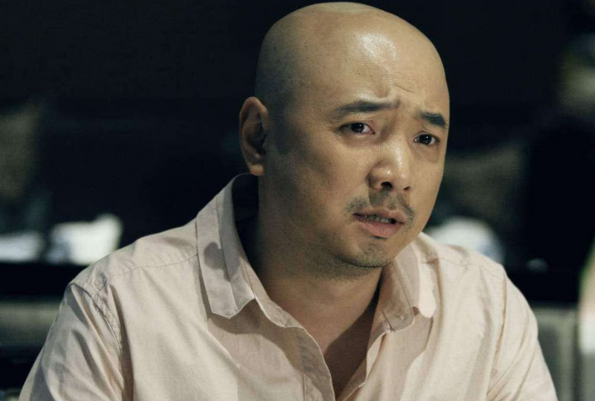 徐峥花200万在上海开牛肉面馆,一碗面卖33块钱,他叮嘱厨师:"牛肉必须