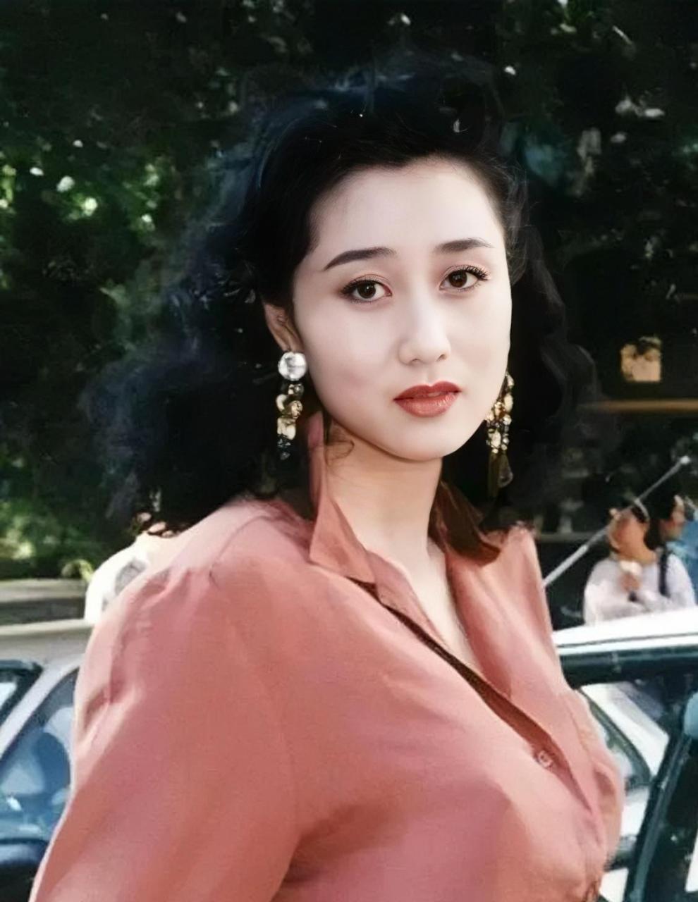 李连杰的前妻黄秋燕图片