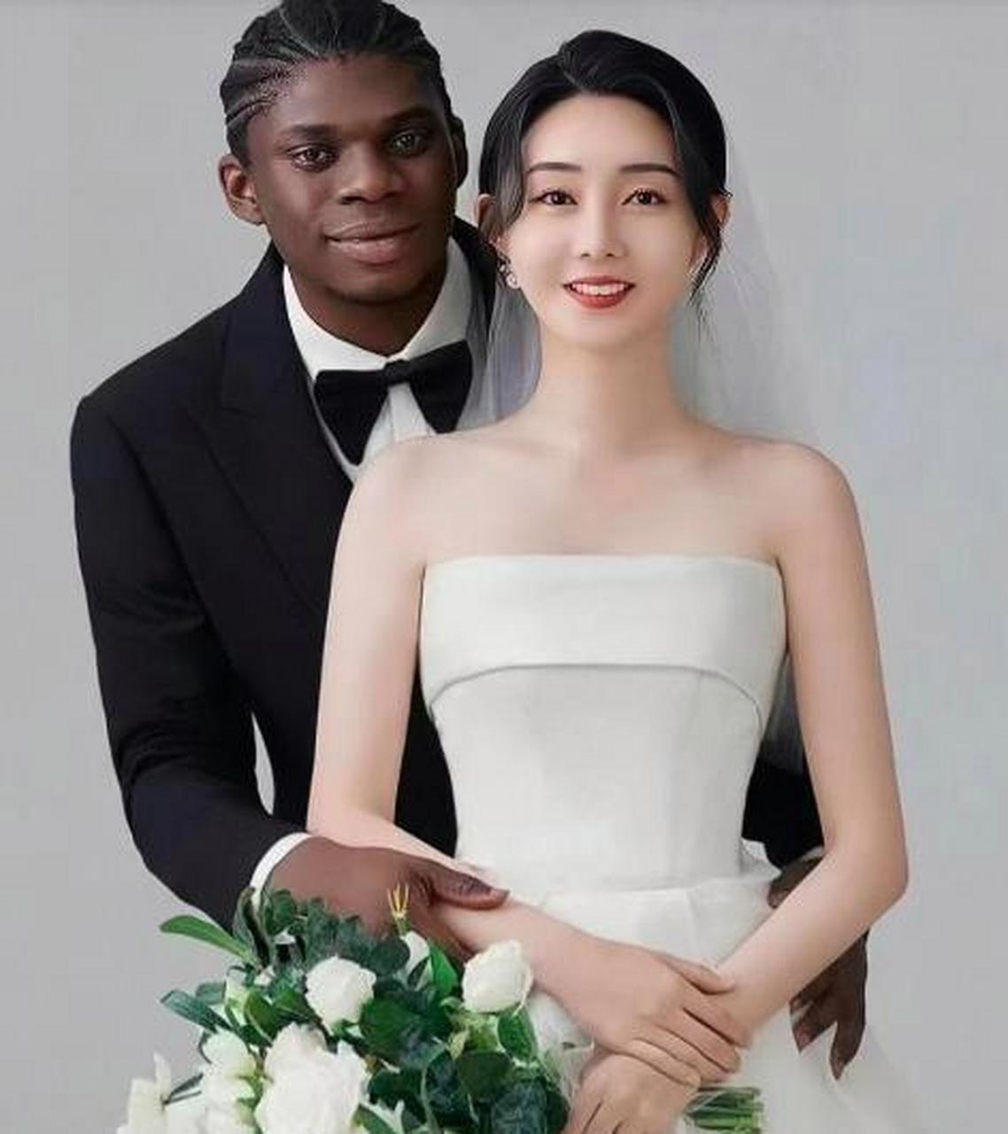 武汉女大学生嫁给非洲黑人,她认为这是追求真爱,到了非洲后才后悔莫及