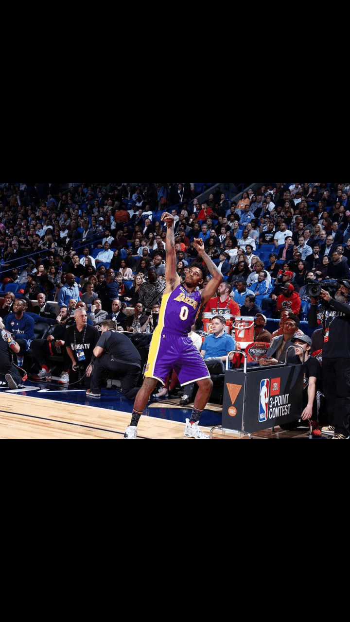 gif创作人# 前勇士队球员尼克杨至今仍为自由球员