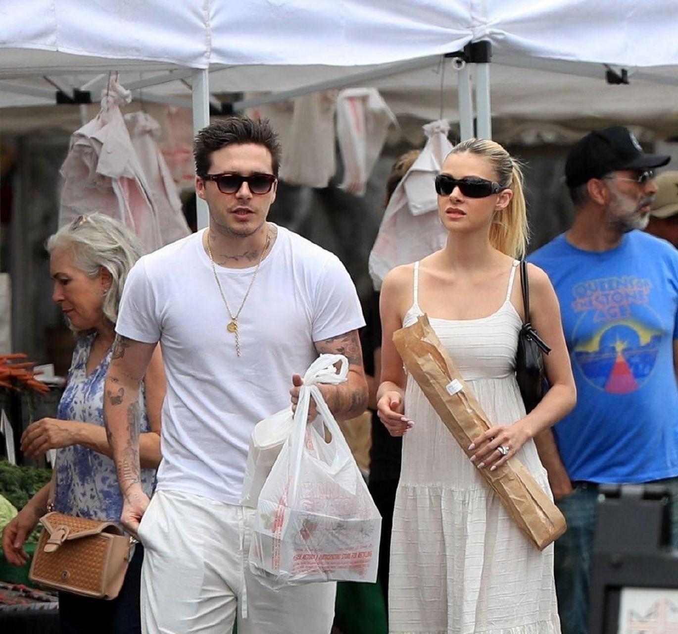 布鲁克林·贝克汉姆(brooklynbeckham)和妮可拉·佩尔茨(nicolapeltz)