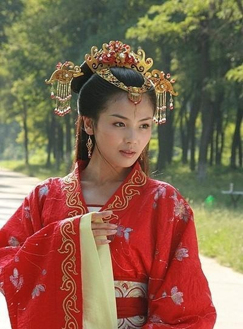 2001年《天地传说之宝莲灯》播出,该剧由林志颖出演沉香,小志一张阳光