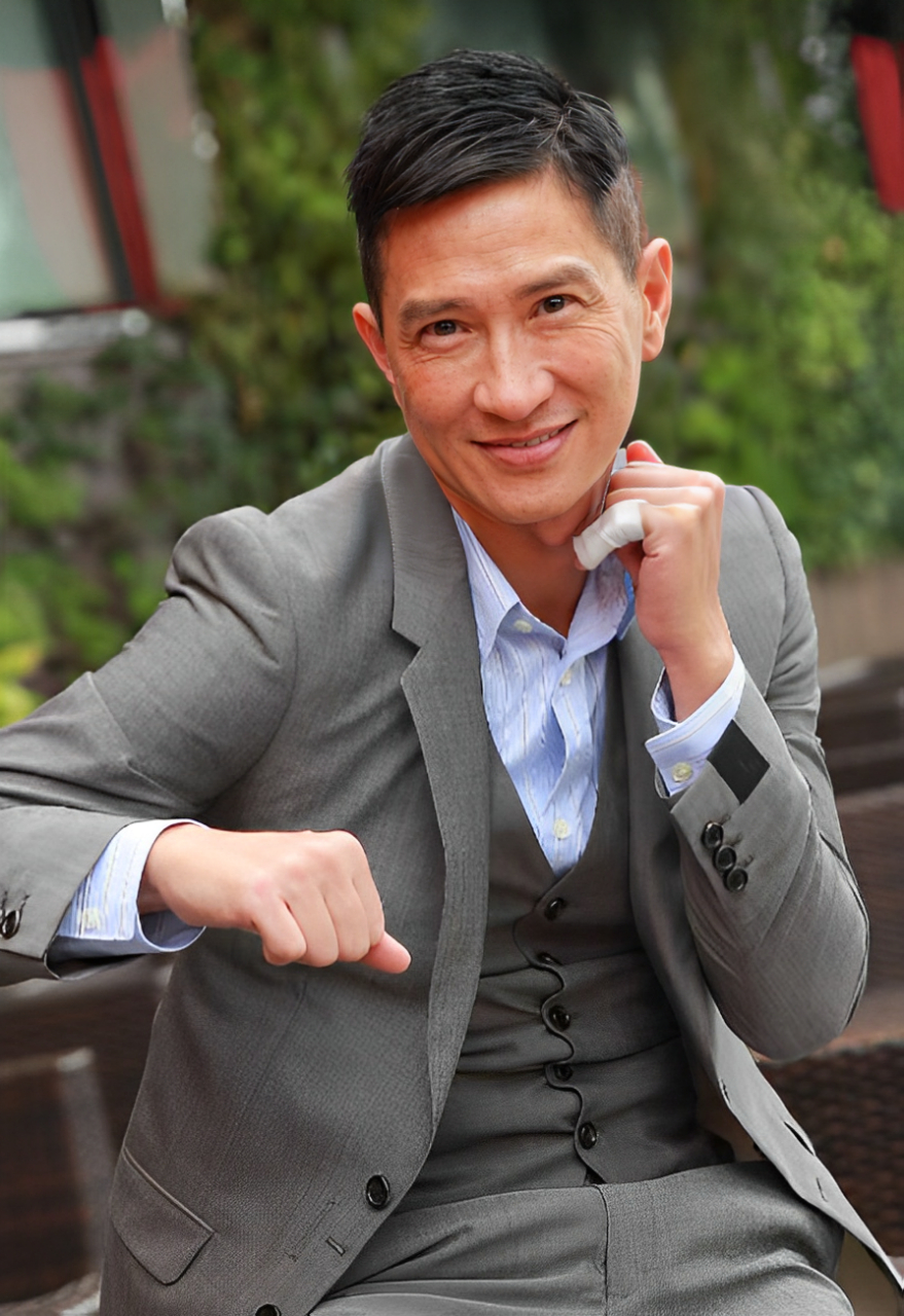 华少曾问张家辉:"你在香港只有一间套房?我有两套.