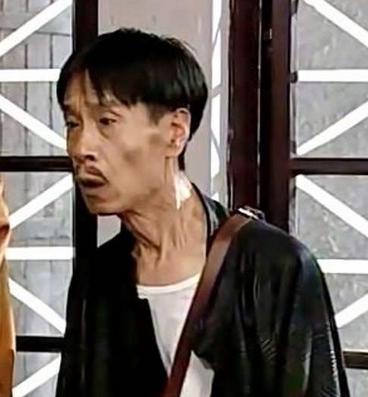 曲线救国哪家强,国民男神贾队长,《地下交通站》还记得这个电视剧吗?